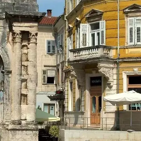 Pula Antic Rooms In Center (Adults Only)-2